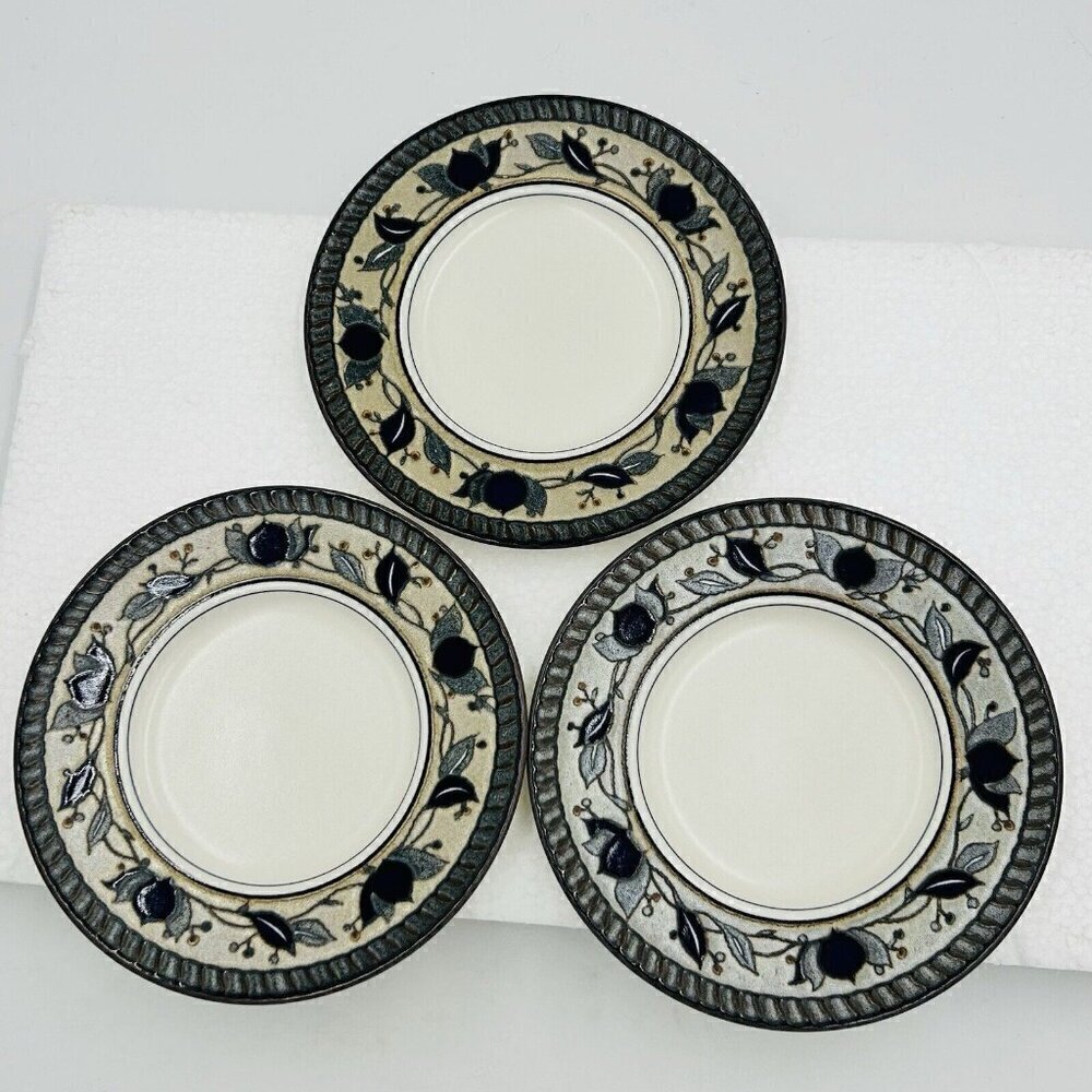 Mikasa Intaglio Arabella CAC01 6.5" Bread Dessert Plates Set of 3 MINT